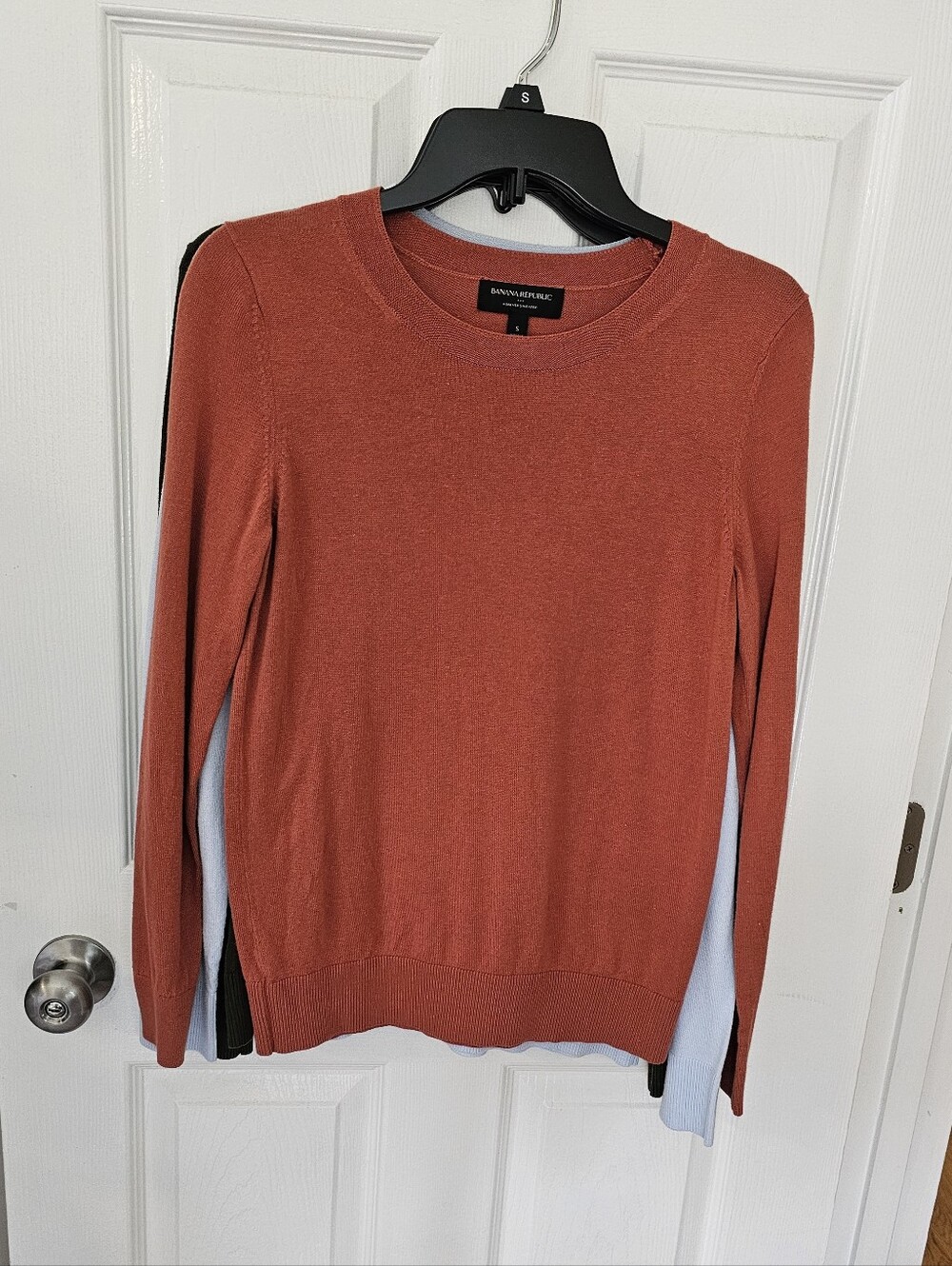 Banana Republic Factory Forever Sweater Bundle Blue, Green, Burnt Orange Small - Picture 8 of 10